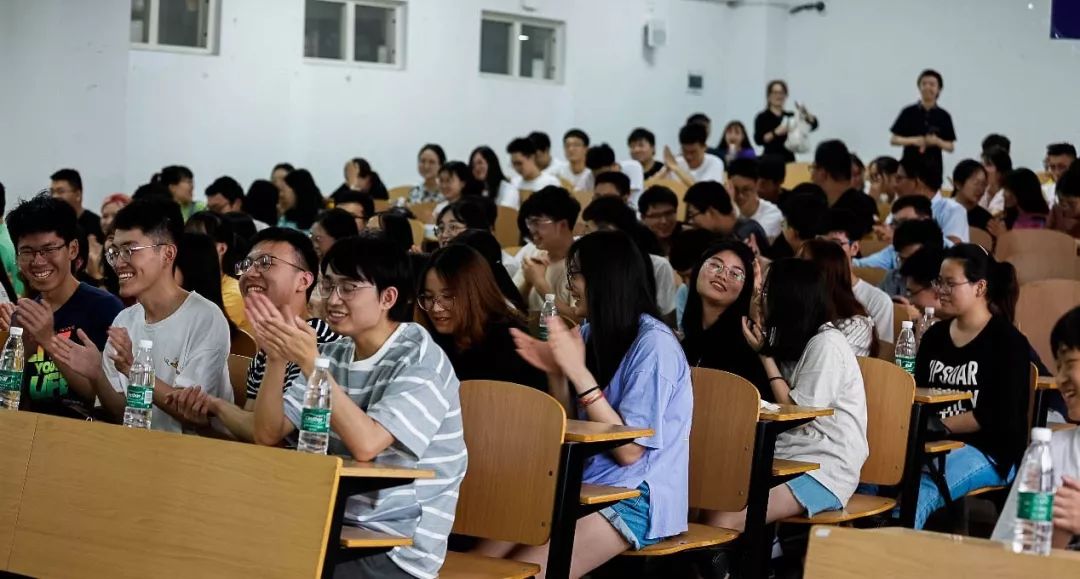 我们用PPT在金科院说了一场相声 PPT教程 我们用PPT在金科院说了一场相声