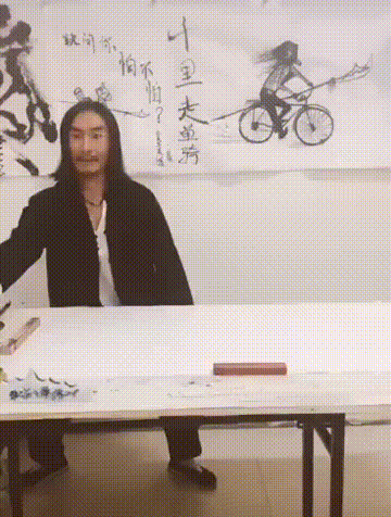 PPT里的文字效果应该怎么做?